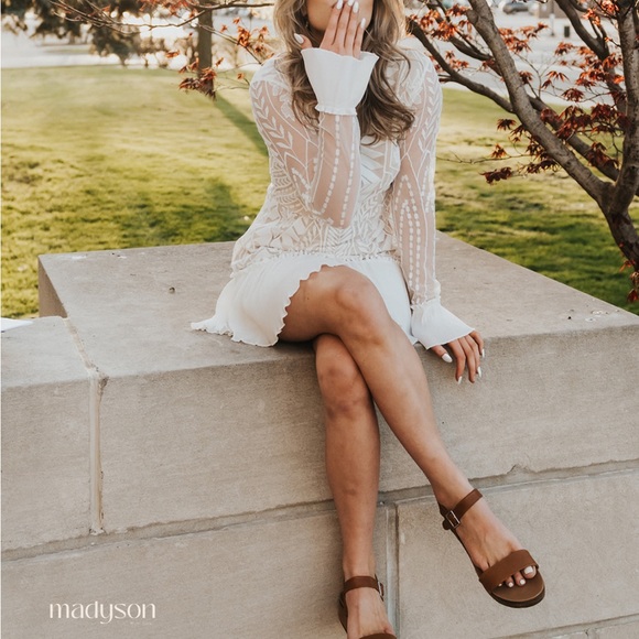 white dress - Picture 3 of 3